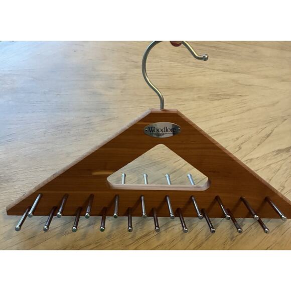 WOODLORE Tie Belt Hanger Holder Rack 40 Pegs Cedar Wood Closet Organizer - Picture 3 of 8